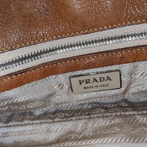 ❇️Prada❇️. 🛑 SOLD 🛑 - Picture 3 of 12